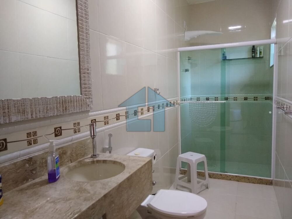 Casa à venda com 4 quartos, 277m² - Foto 3