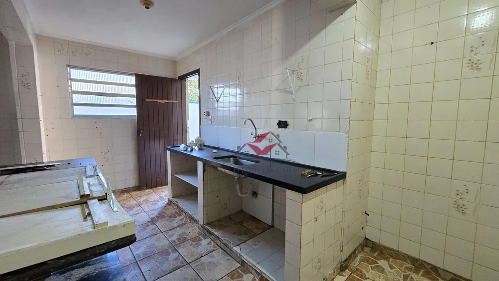 Casa, 6 quartos, 384 m² - Foto 2