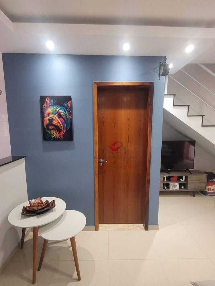 Casa à venda com 2 quartos, 96m² - Foto 1