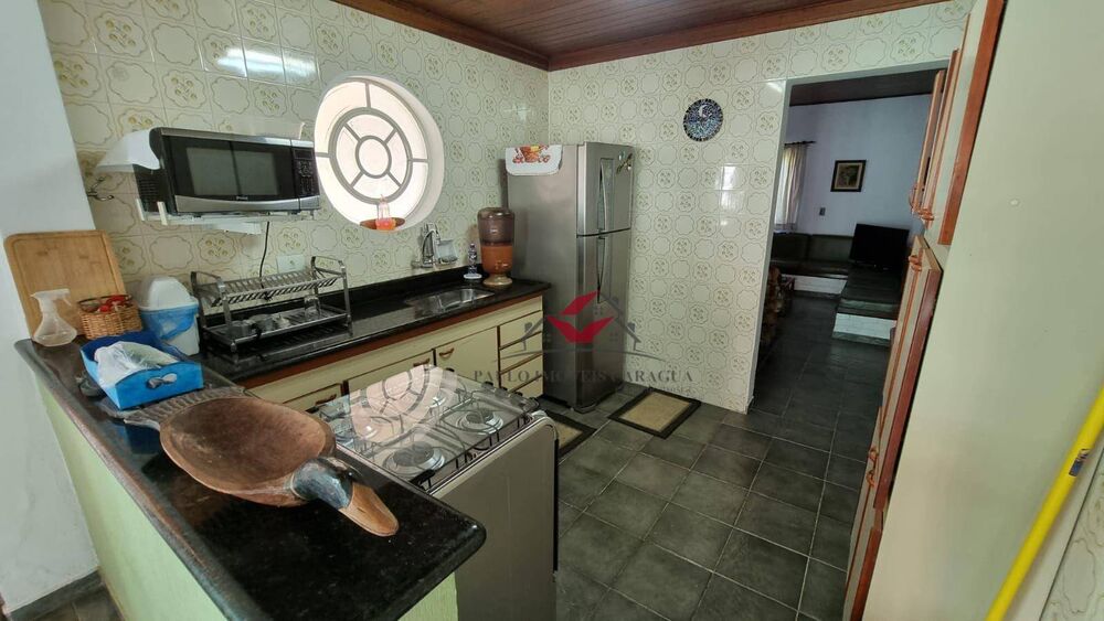 Casa, 3 quartos, 167 m² - Foto 2