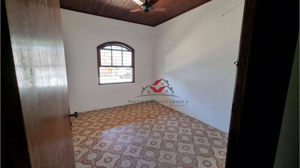 Casa à venda e aluguel com 5 quartos, 131m² - Foto 4