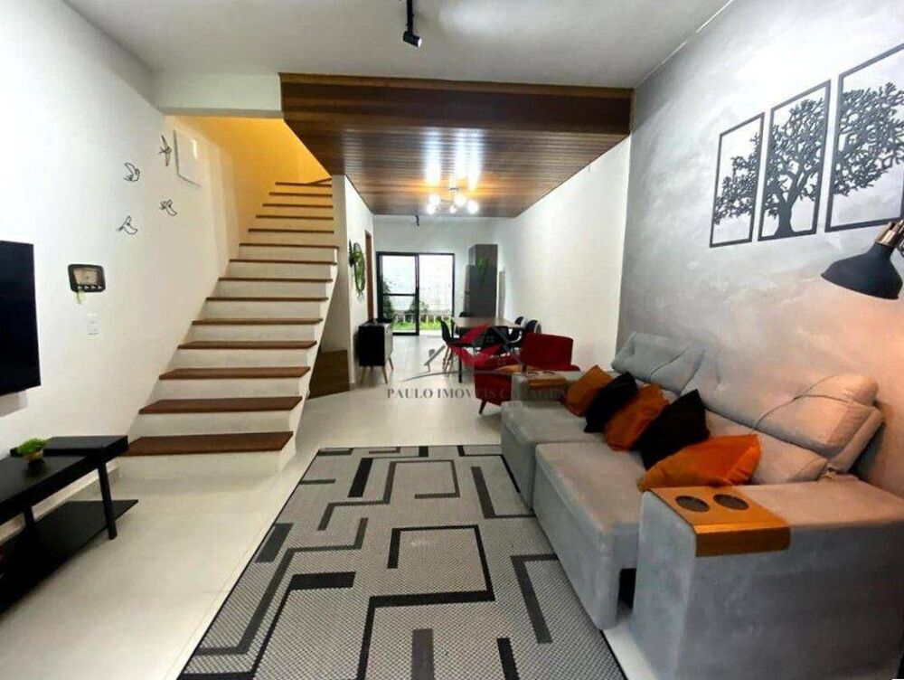 Casa à venda com 2 quartos, 90m² - Foto 1