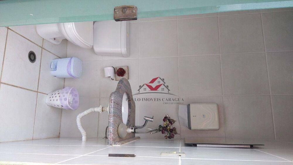 Casa à venda com 3 quartos, 354m² - Foto 2