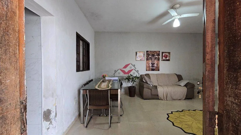 Casa, 4 quartos, 154 m² - Foto 1