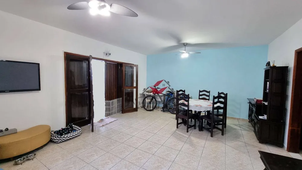 Casa, 3 quartos, 166 m² - Foto 1