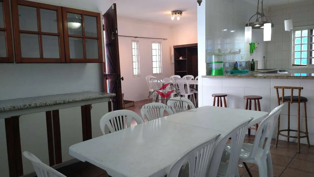 Casa, 5 quartos, 255 m² - Foto 2