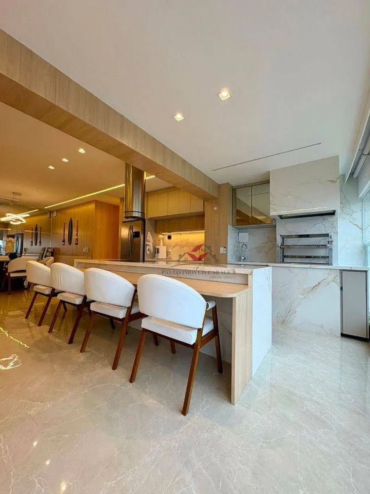 Apartamento, 3 quartos, 140 m² - Foto 1