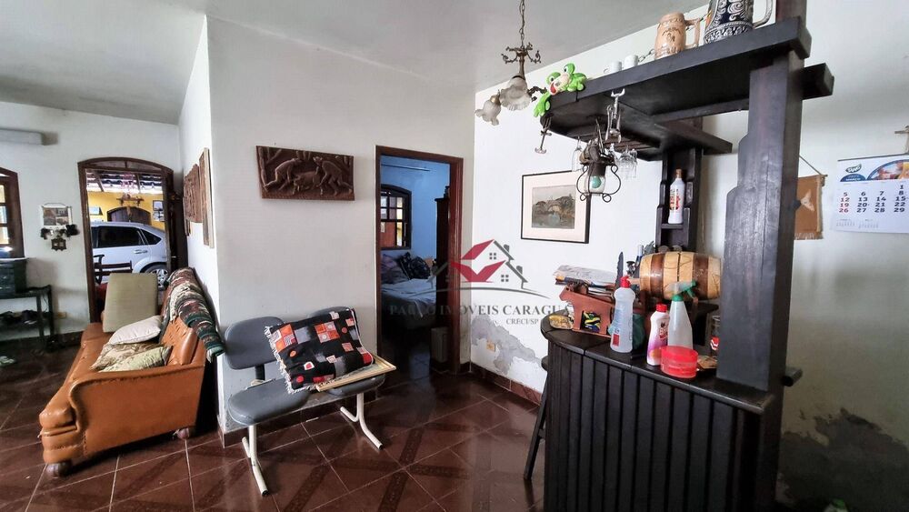 Casa, 3 quartos, 220 m² - Foto 1