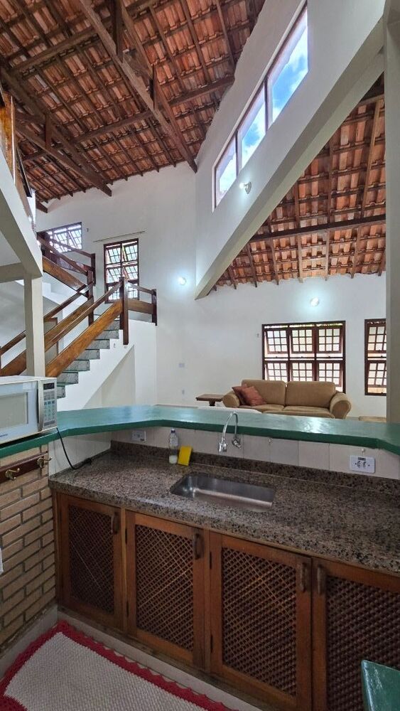 Casa de Condomínio à venda e aluguel com 4 quartos, 292m² - Foto 2