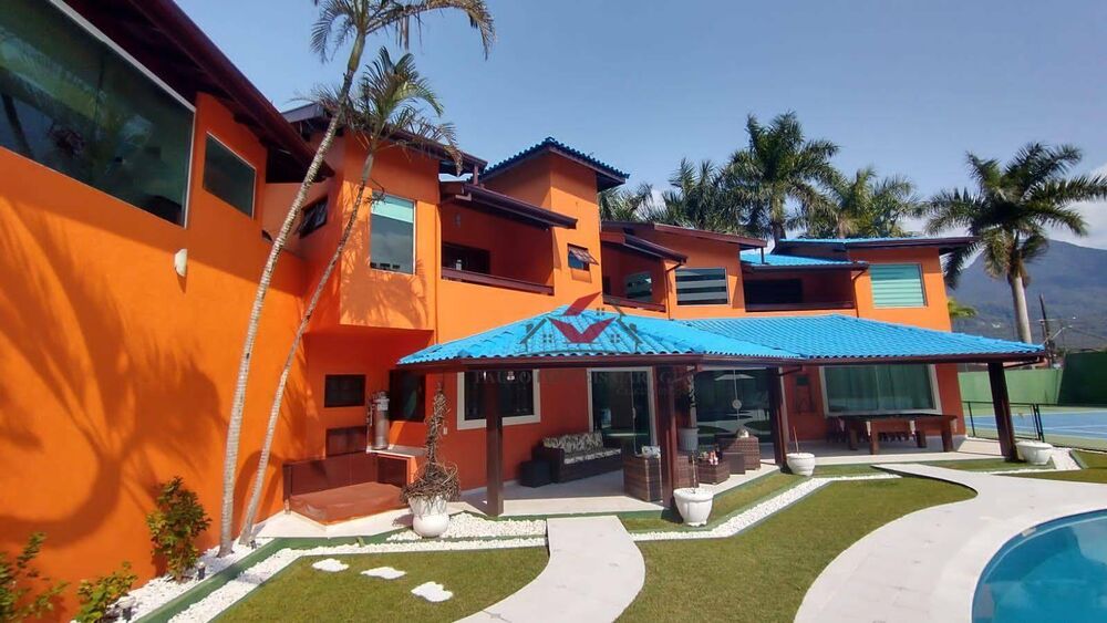 Casa de Condomínio à venda com 5 quartos, 443m² - Foto 1