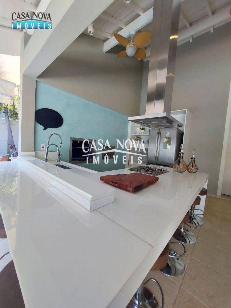 Casa de Condomínio para alugar com 4 quartos, 600m² - Foto 4