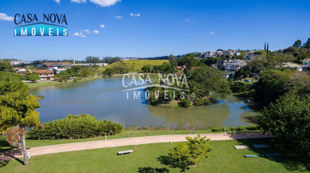 Casa de Condomínio para alugar com 3 quartos, 300m² - Foto 4