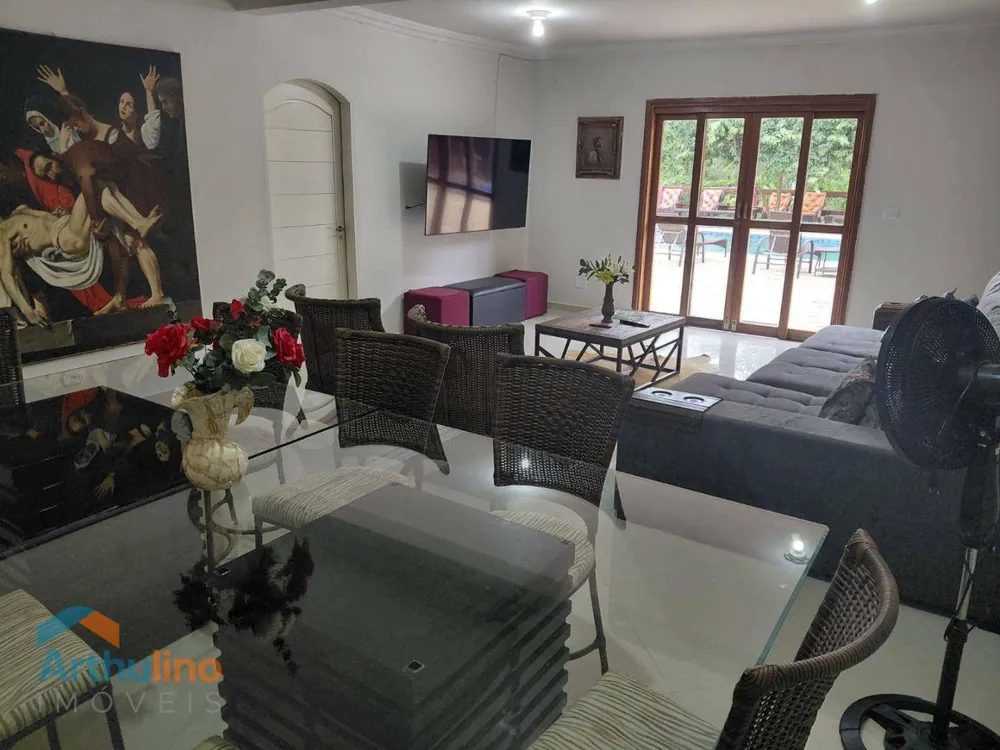 Chácara, 8 quartos, 1770 m² - Foto 2