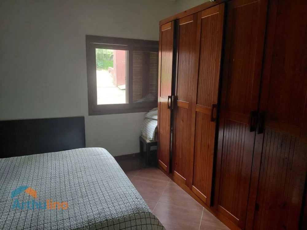Chácara, 8 quartos, 1770 m² - Foto 1