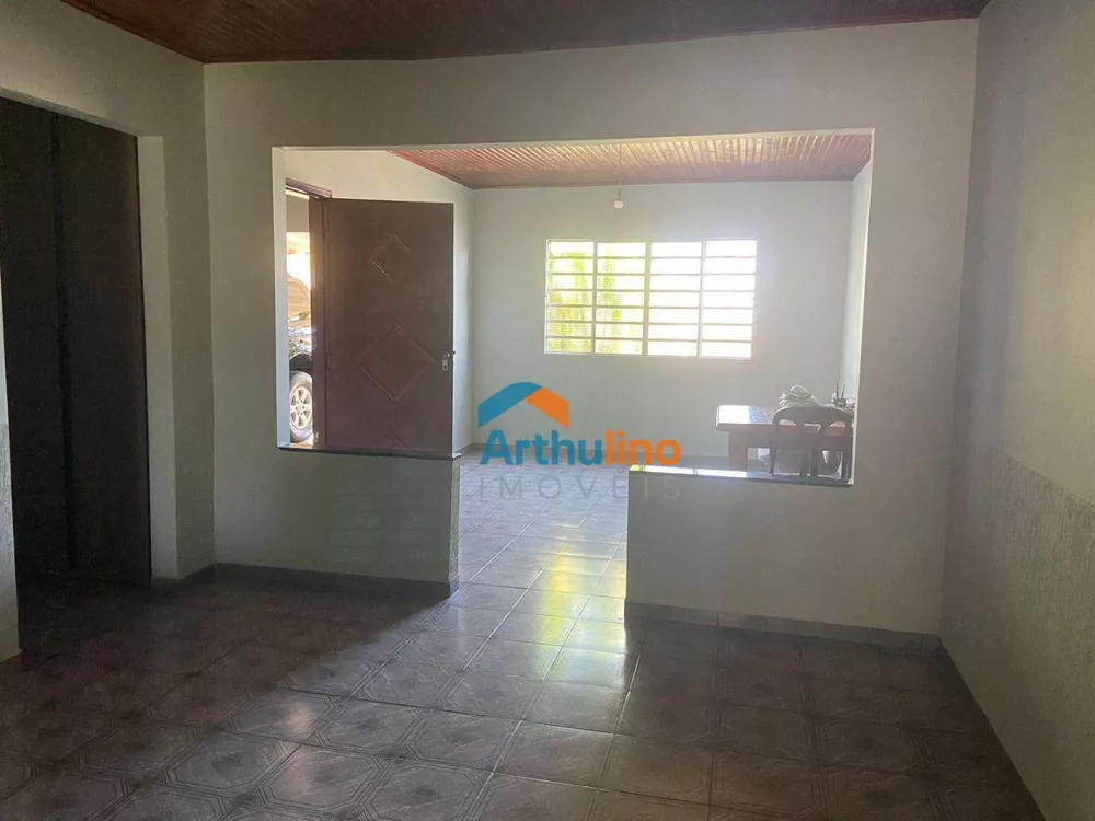 Casa, 4 quartos, 185 m² - Foto 1