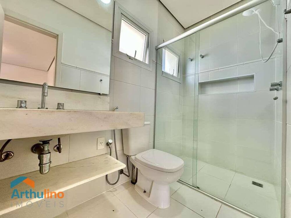 Casa de Condomínio à venda e aluguel com 4 quartos, 358m² - Foto 3