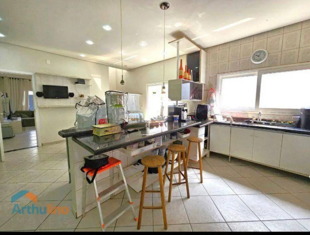 Casa, 4 quartos, 200 m² - Foto 4