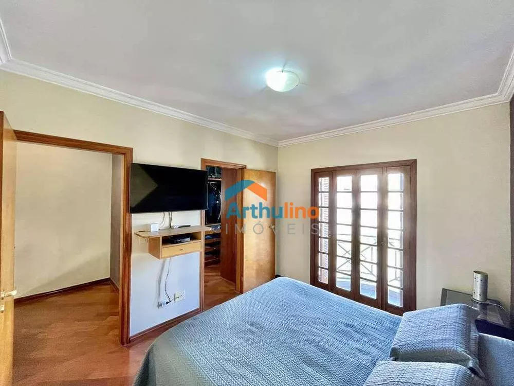 Casa de Condomínio à venda com 3 quartos, 318m² - Foto 18