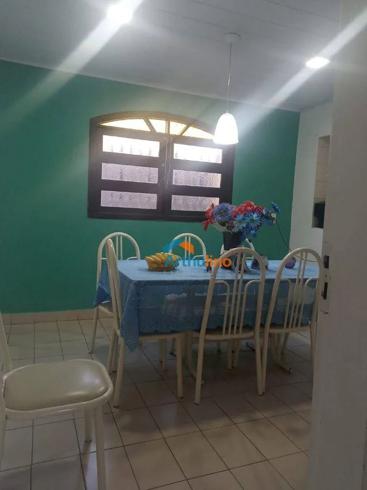 Casa, 4 quartos, 200 m² - Foto 9