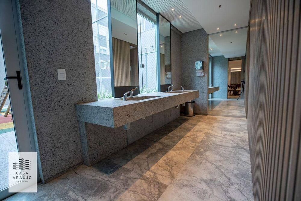 Apartamento à venda com 4 quartos, 281m² - Foto 1