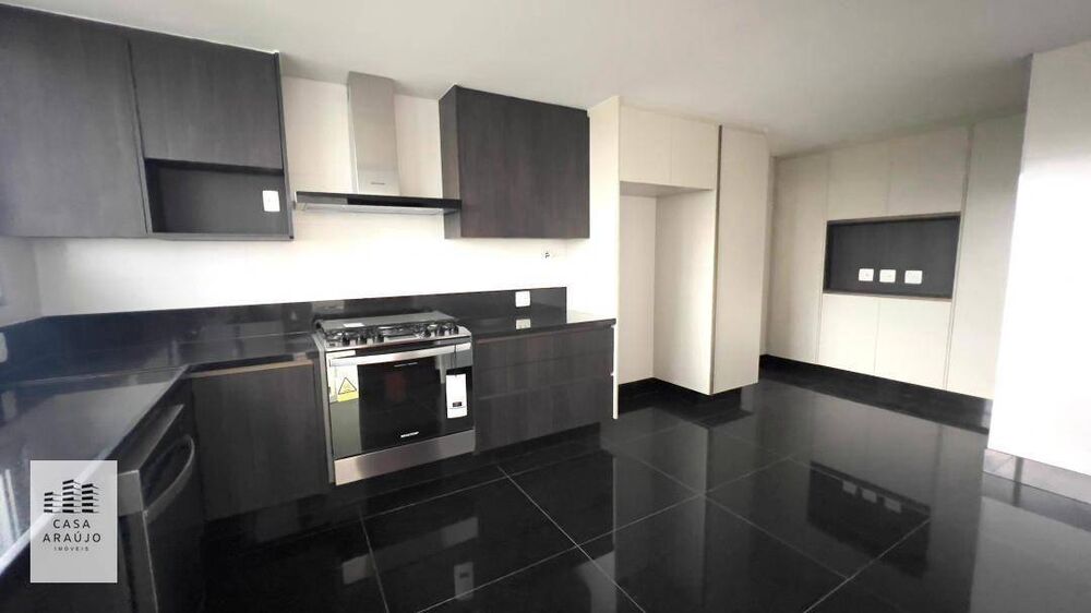 Apartamento, 4 quartos, 208 m² - Foto 2