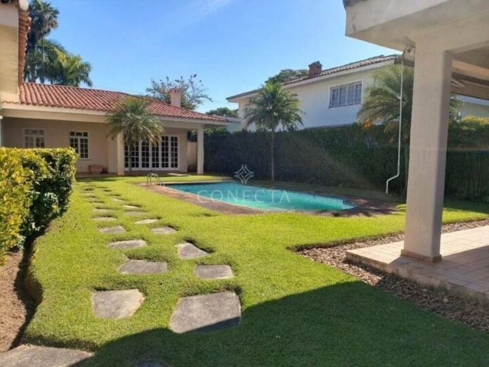 Casa à venda com 4 quartos, 600m² - Foto 1