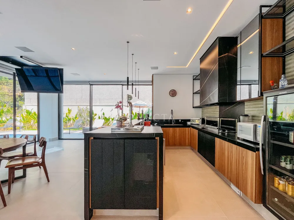 Casa, 4 quartos, 760 m² - Foto 1