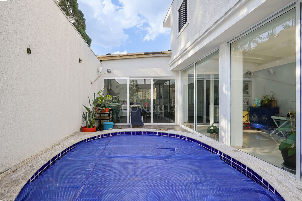 Casa, 4 quartos, 318 m² - Foto 1