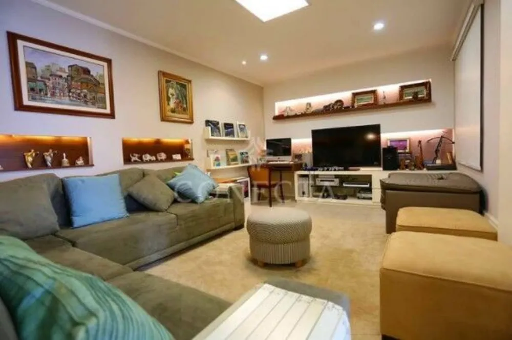 Casa, 6 quartos, 1100 m² - Foto 1