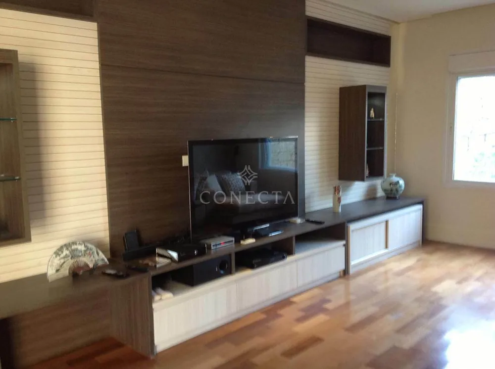 Casa, 5 quartos, 1800 m² - Foto 1