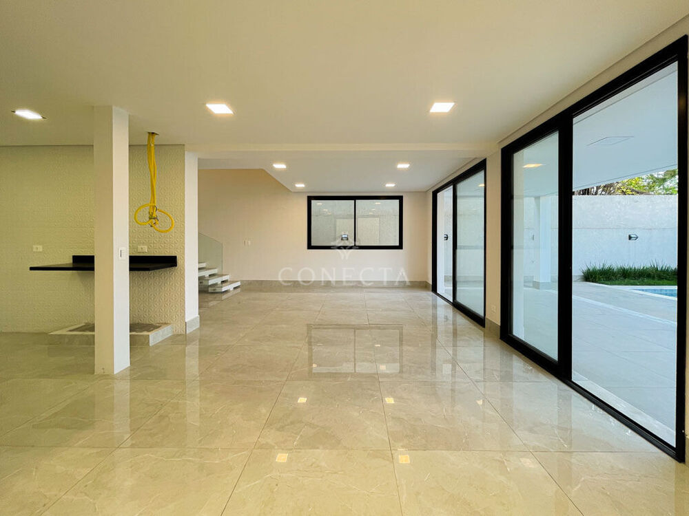 Casa, 3 quartos, 310 m² - Foto 2