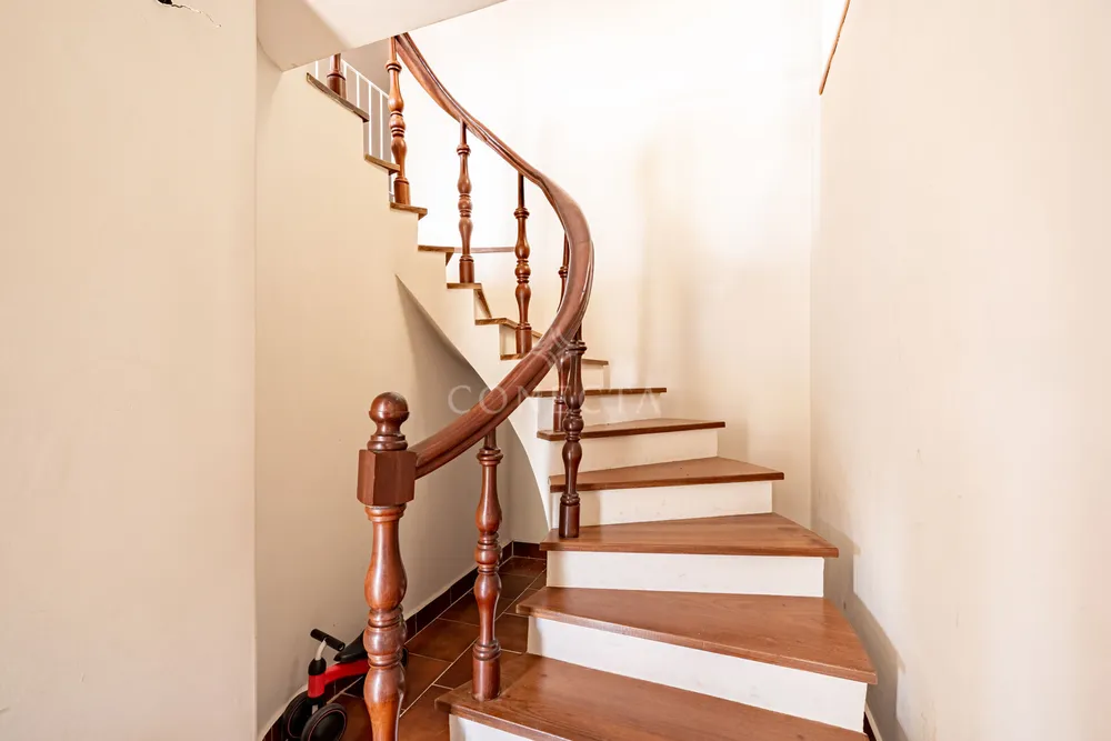Casa, 4 quartos, 258 m² - Foto 1