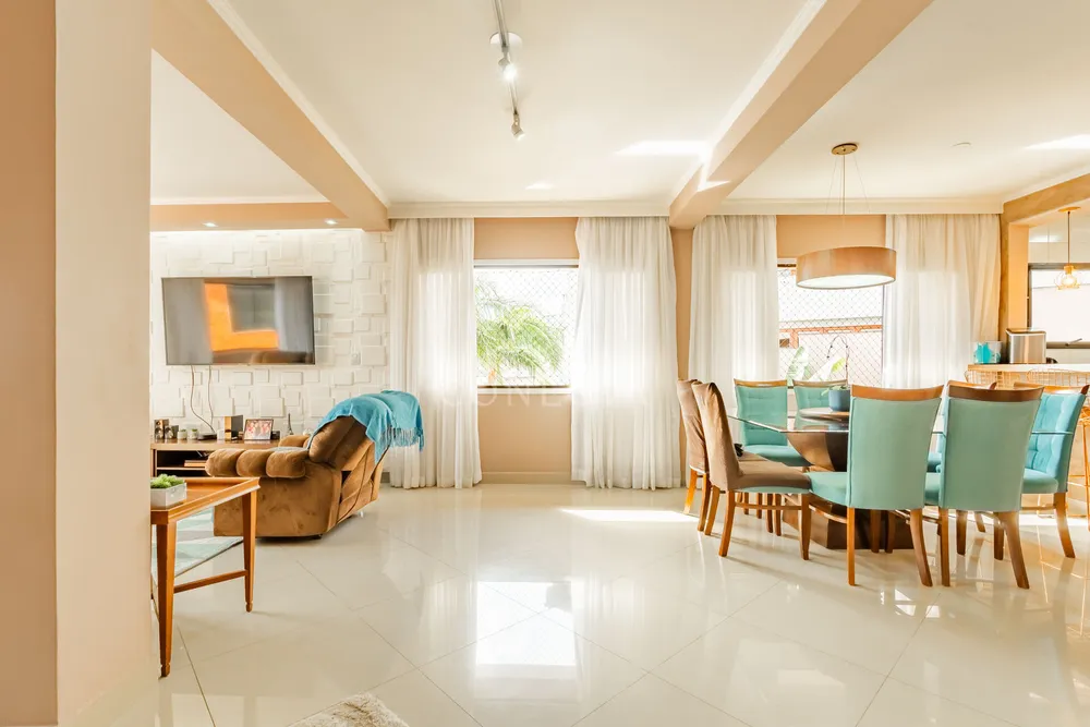 Casa, 4 quartos, 294 m² - Foto 2