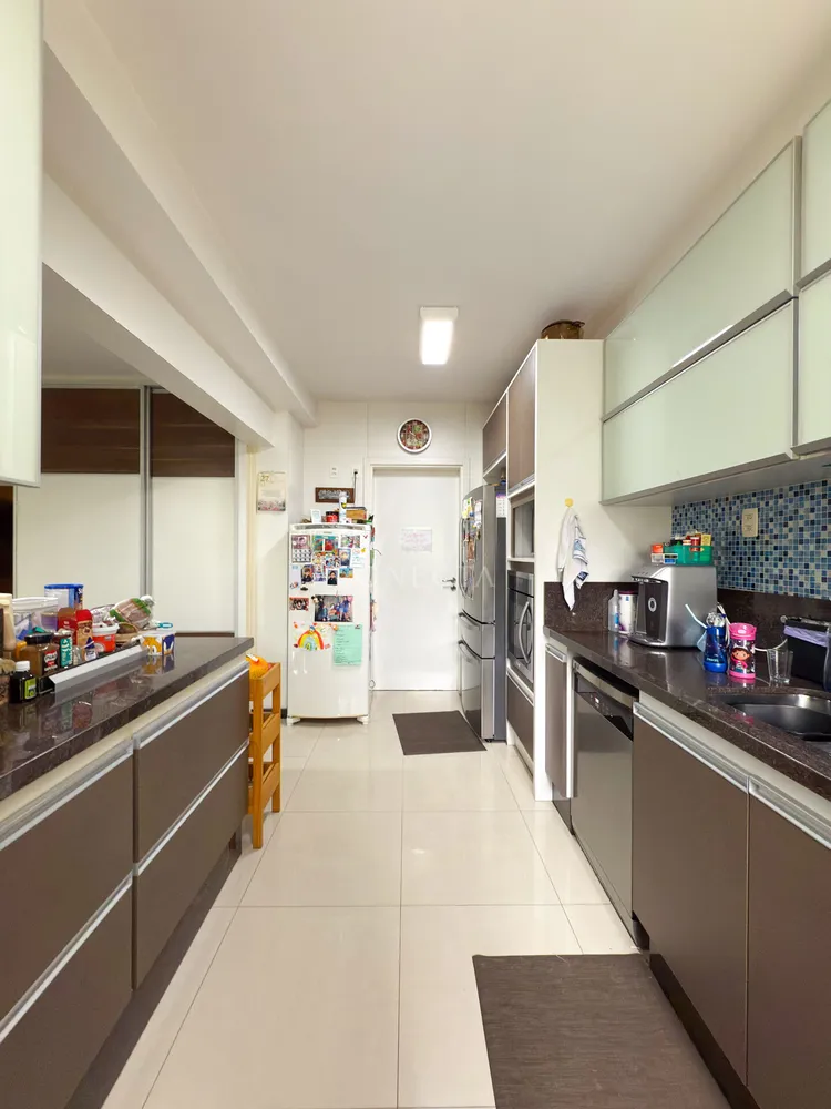 Apartamento, 4 quartos, 261 m² - Foto 4