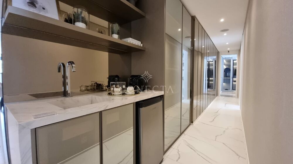 Apartamento à venda com 3 quartos, 175m² - Foto 2