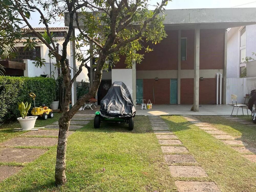 Casa, 4 quartos, 289 m² - Foto 1