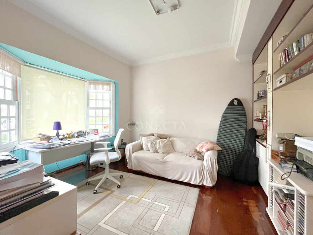Casa, 4 quartos, 329 m² - Foto 1