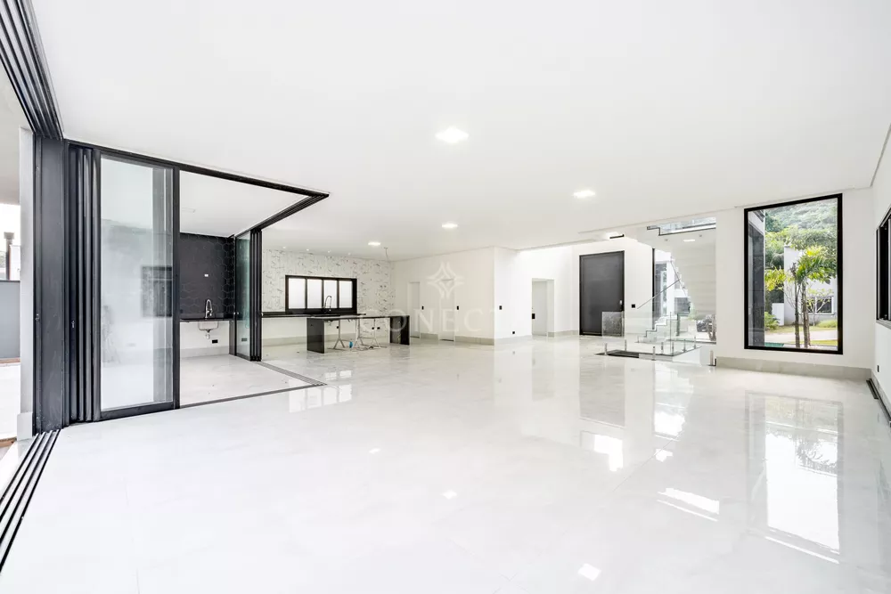 Casa à venda com 4 quartos, 555m² - Foto 8