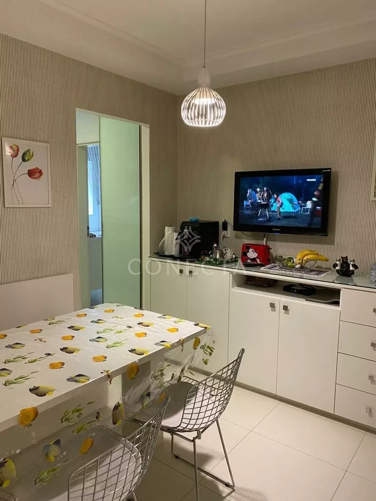 Apartamento à venda com 3 quartos, 177m² - Foto 8