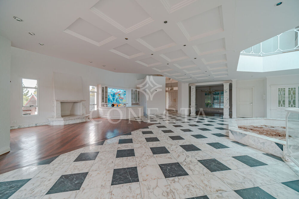 Casa à venda com 7 quartos, 1754m² - Foto 4