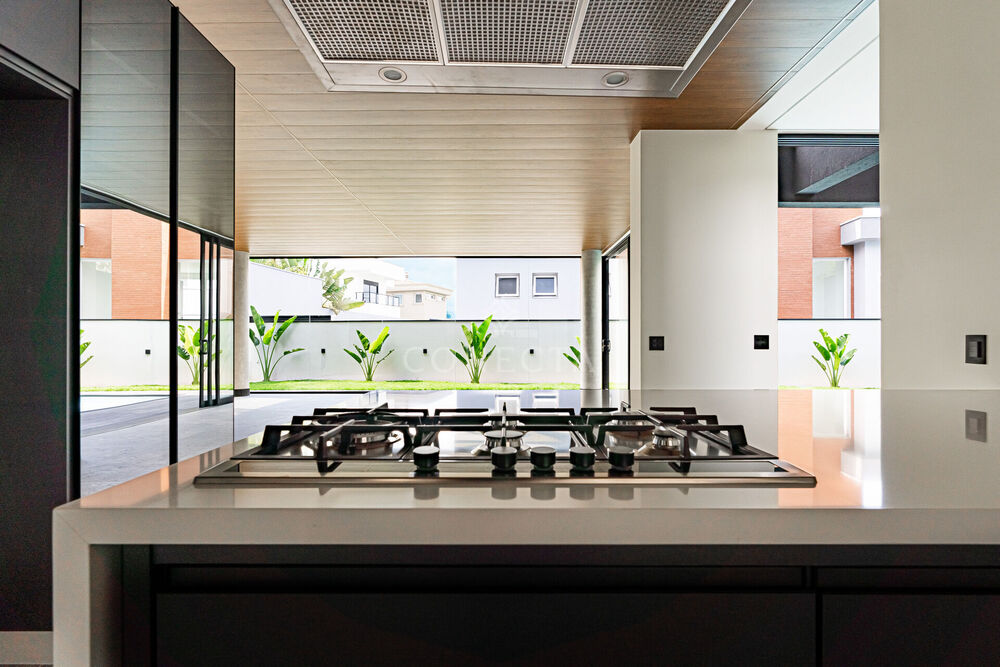 Casa à venda com 4 quartos, 566m² - Foto 7