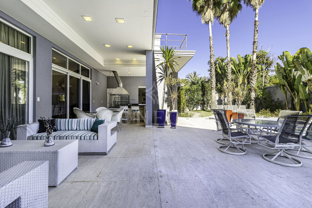 Casa à venda com 4 quartos, 1500m² - Foto 8