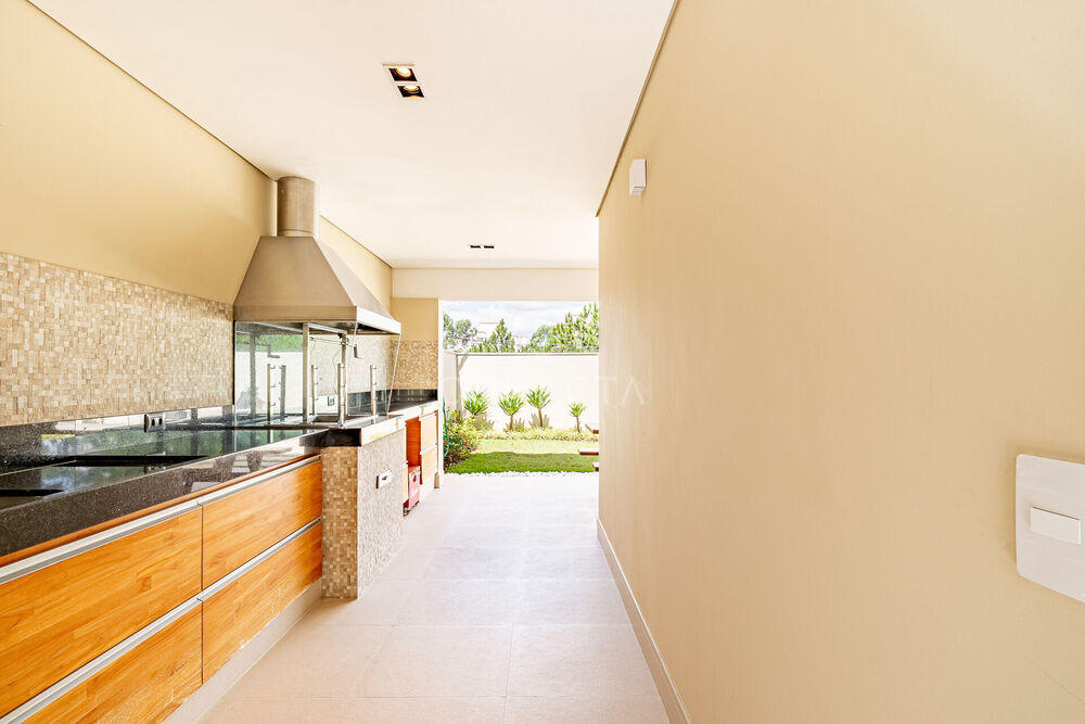 Casa, 3 quartos, 237 m² - Foto 2