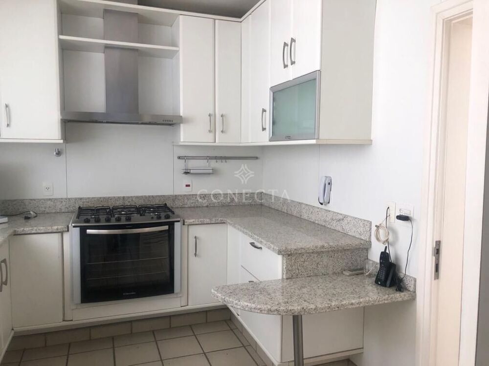 Casa à venda com 4 quartos, 950m² - Foto 3