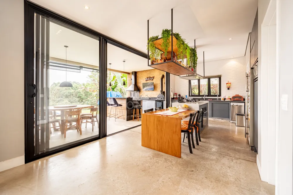 Casa, 4 quartos, 307 m² - Foto 2