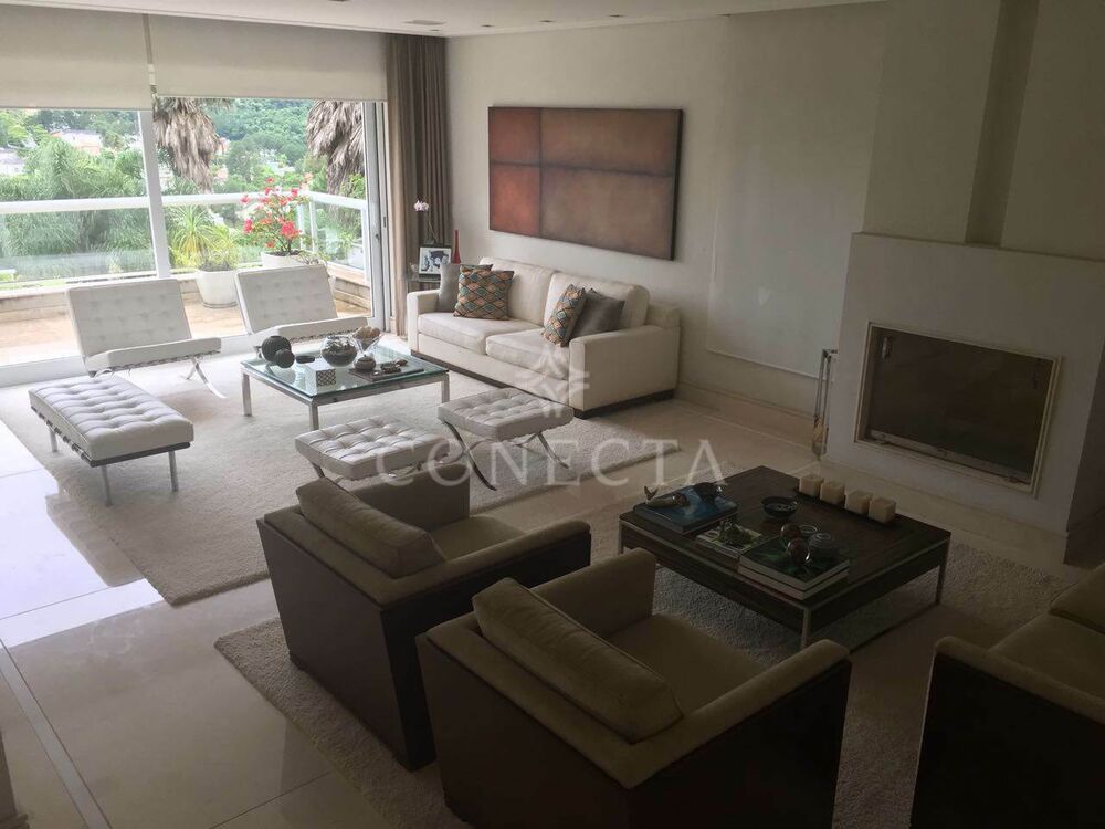 Casa, 4 quartos, 1054 m² - Foto 1