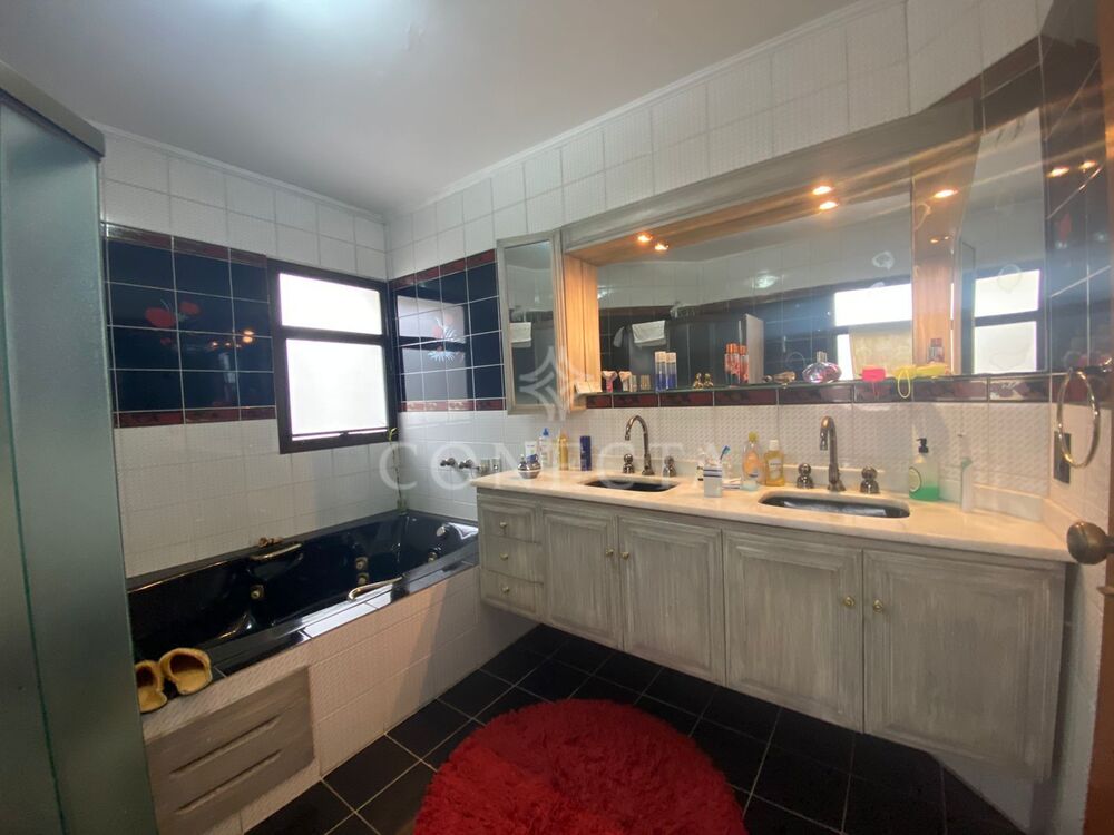 Casa, 4 quartos, 374 m² - Foto 1