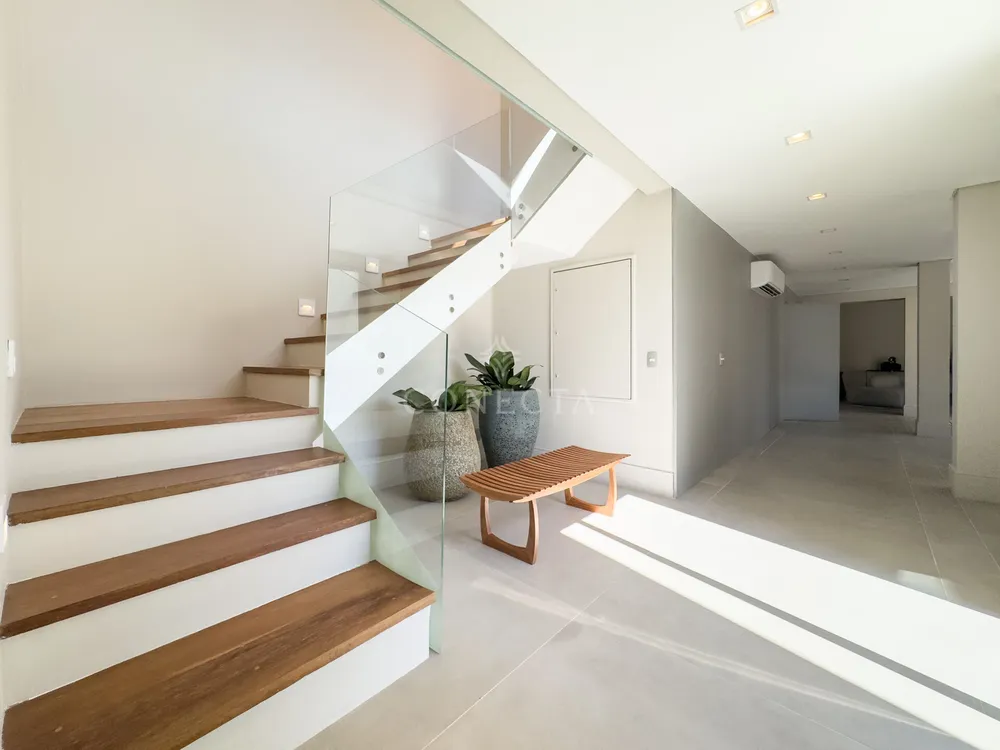 Casa, 4 quartos, 530 m² - Foto 1