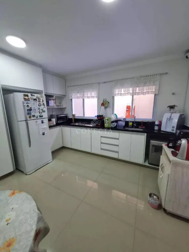 Casa, 3 quartos, 236 m² - Foto 6