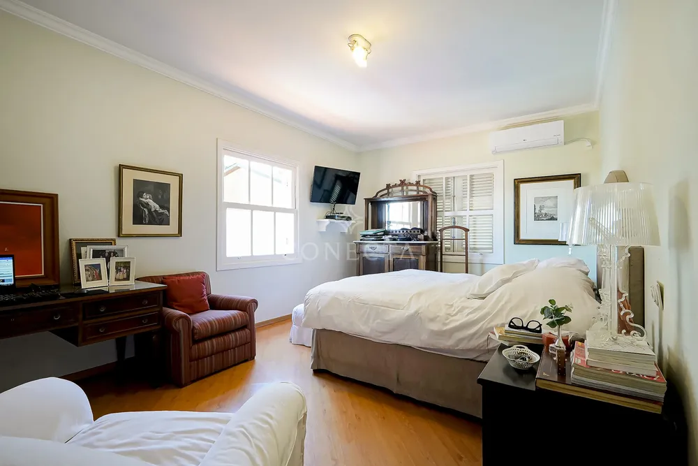 Casa, 4 quartos, 289 m² - Foto 1